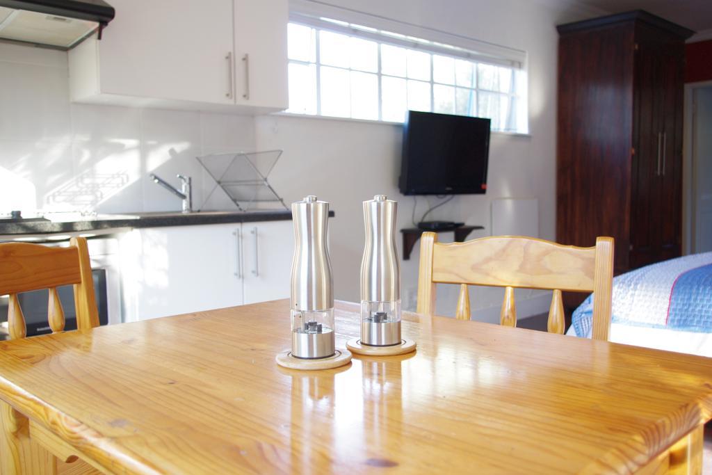 Pepper Tree Guest House Rivonia ساندتون المظهر الخارجي الصورة