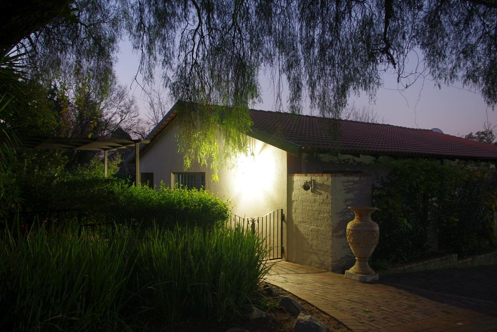 Pepper Tree Guest House Rivonia ساندتون المظهر الخارجي الصورة